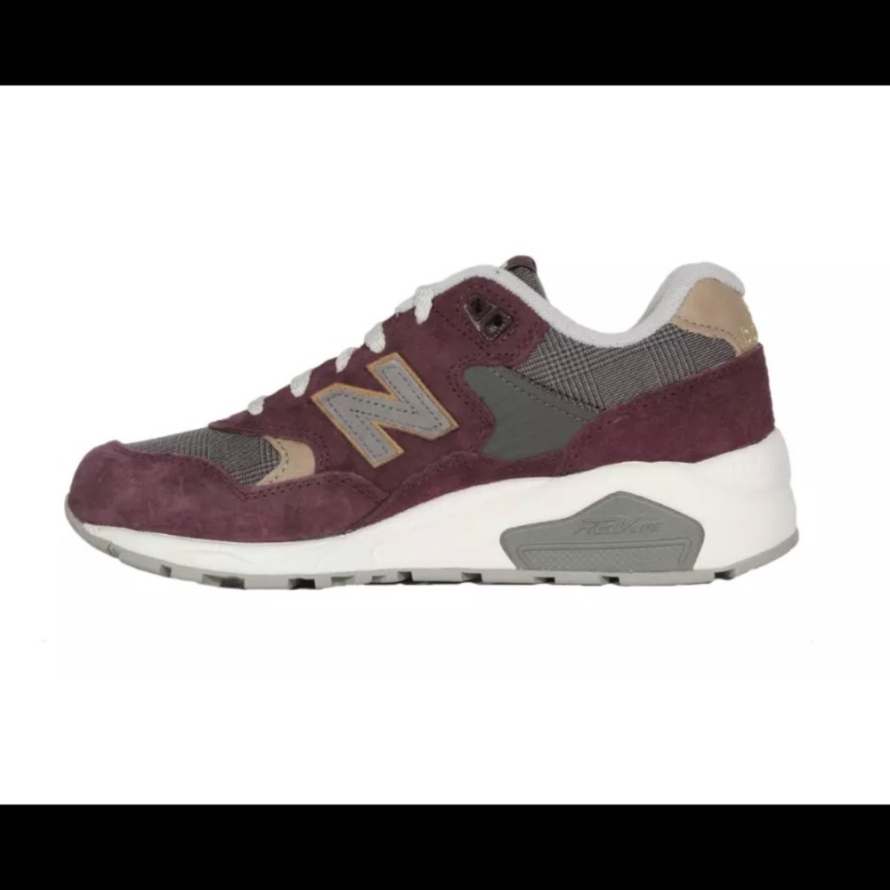 New Balance Women's 580 Classic Sneakers SZ8